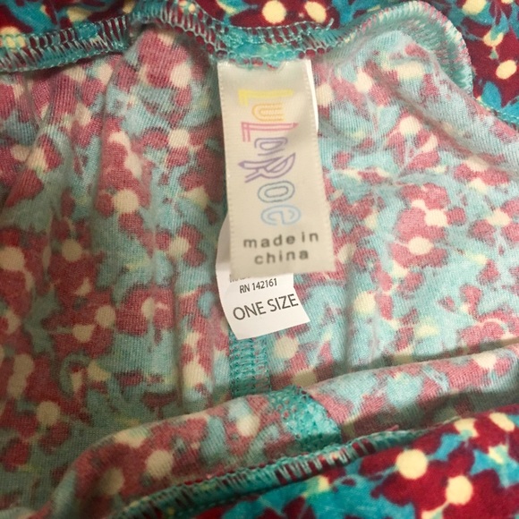 Lularoe OS leggings - Picture 3 of 3